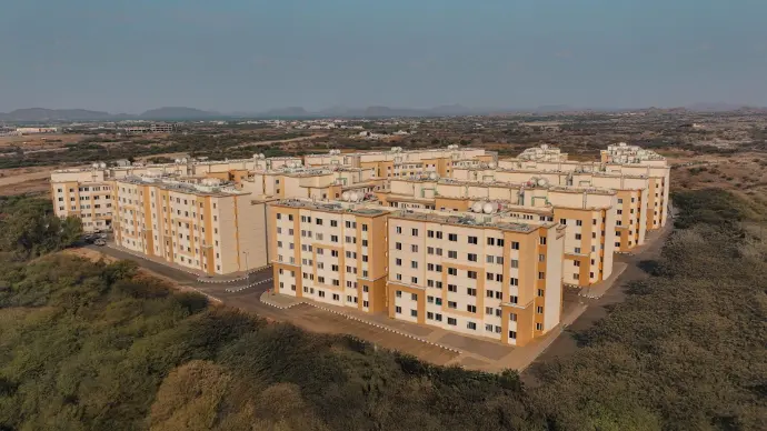 Clinic — Moisture resistant